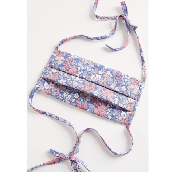 Free People Reusable Face Mask. - Picture 1 of 6